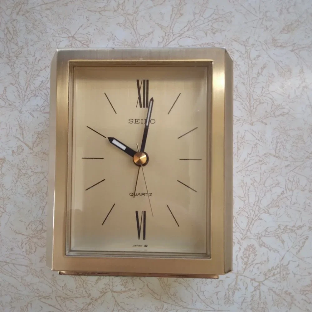 Seiko, Battery Operated, Quartz, Clock - Picture 1 of 8